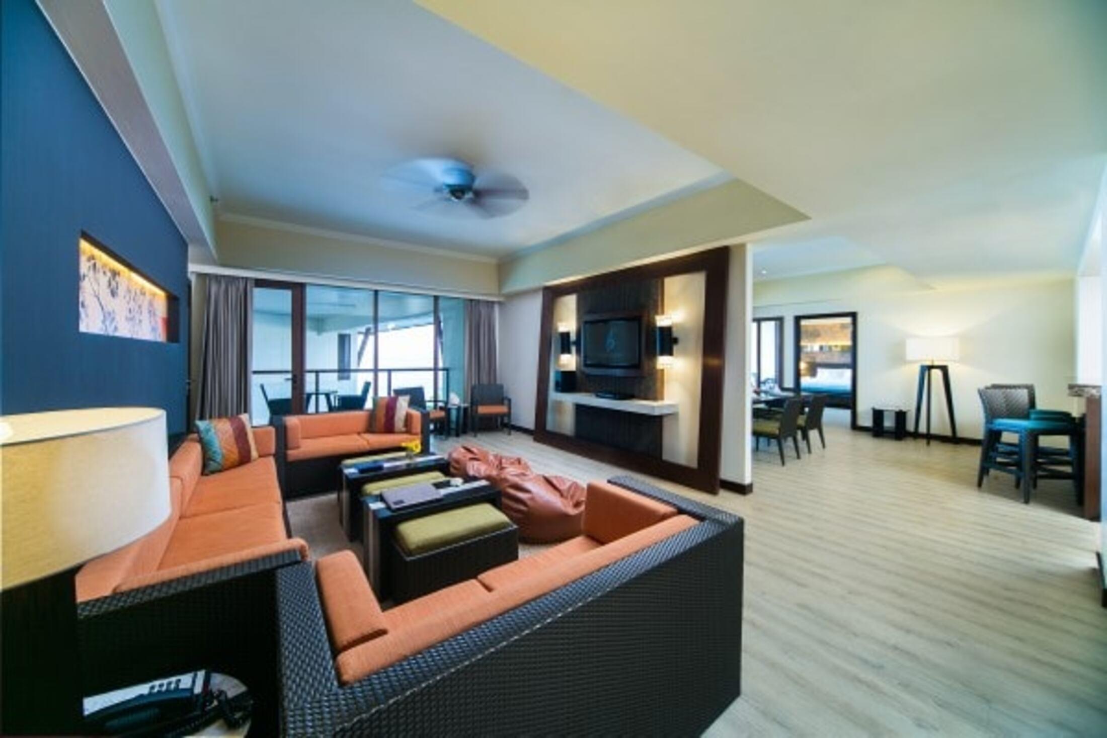 The Bellevue Resort Panglao Kültér fotó Suite