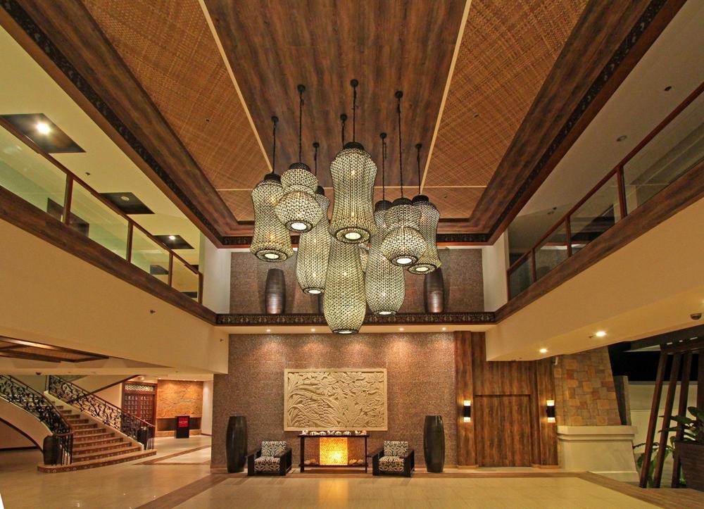 The Bellevue Resort Panglao Kültér fotó The lobby of the hotel