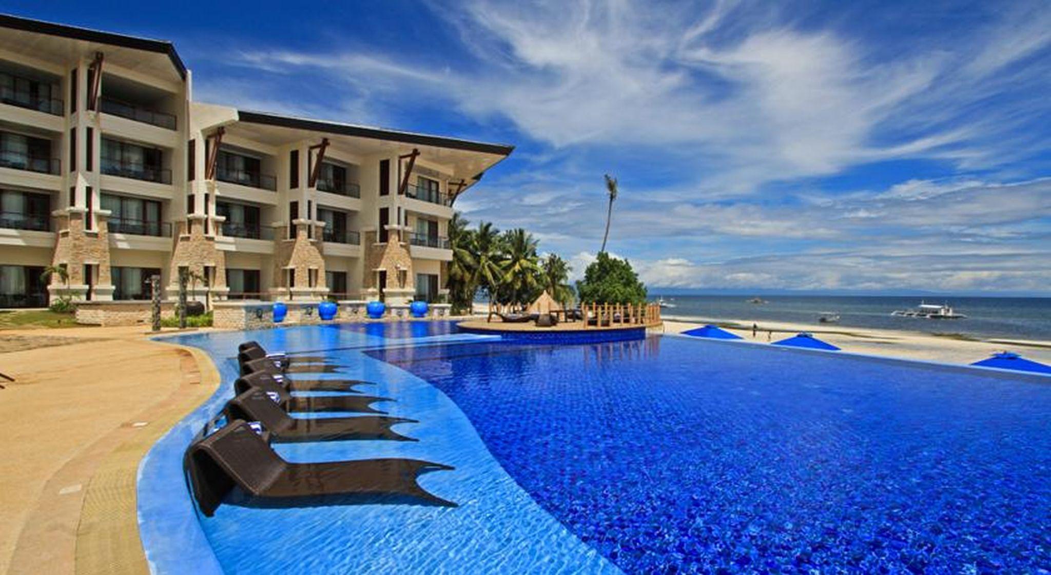 The Bellevue Resort Panglao Kültér fotó Infinity pool at the Shangri-La Hotel, Mactan Resort